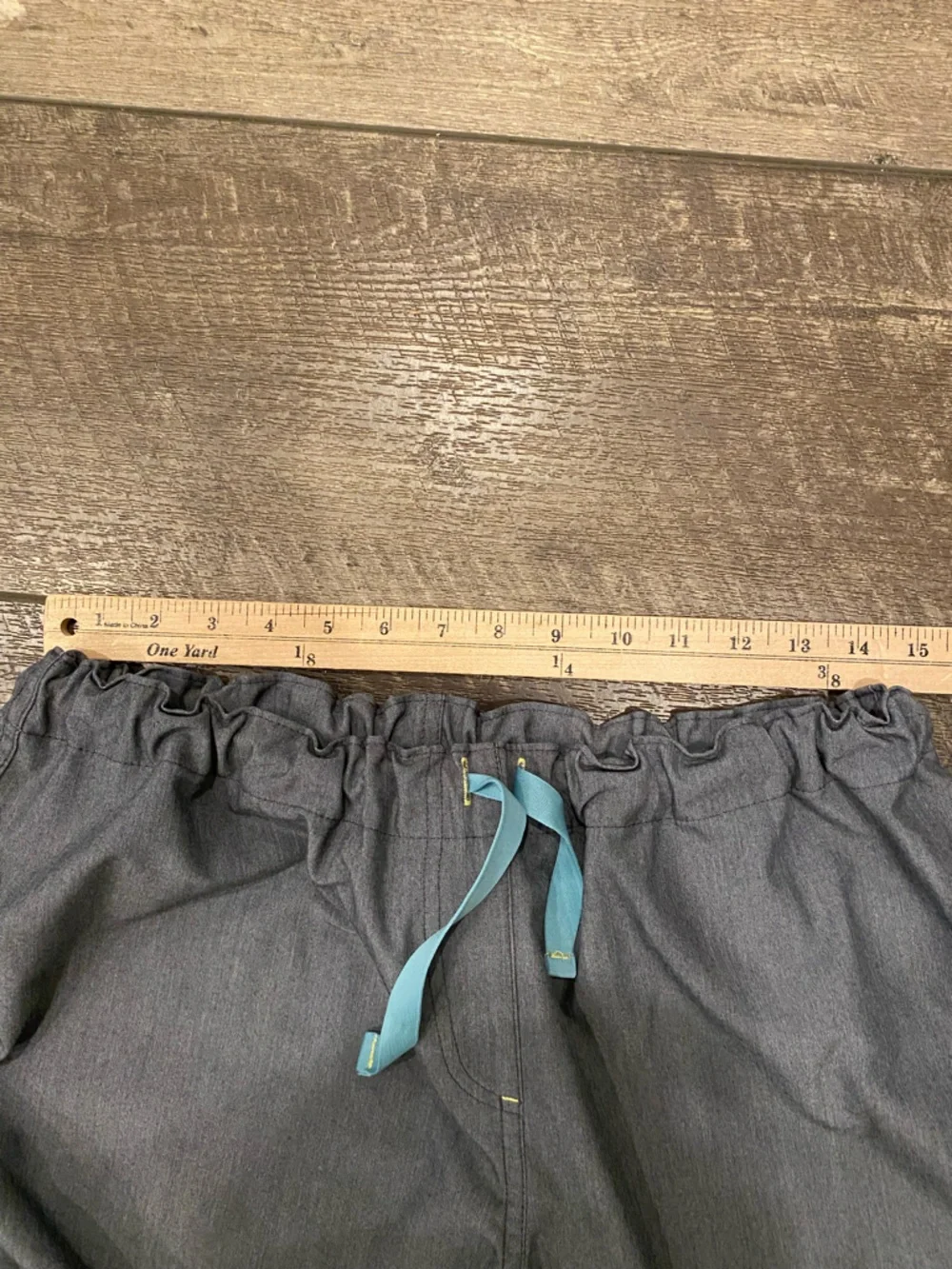Figs Men's Threads For Threads Graphic Scrub Pant Size Large